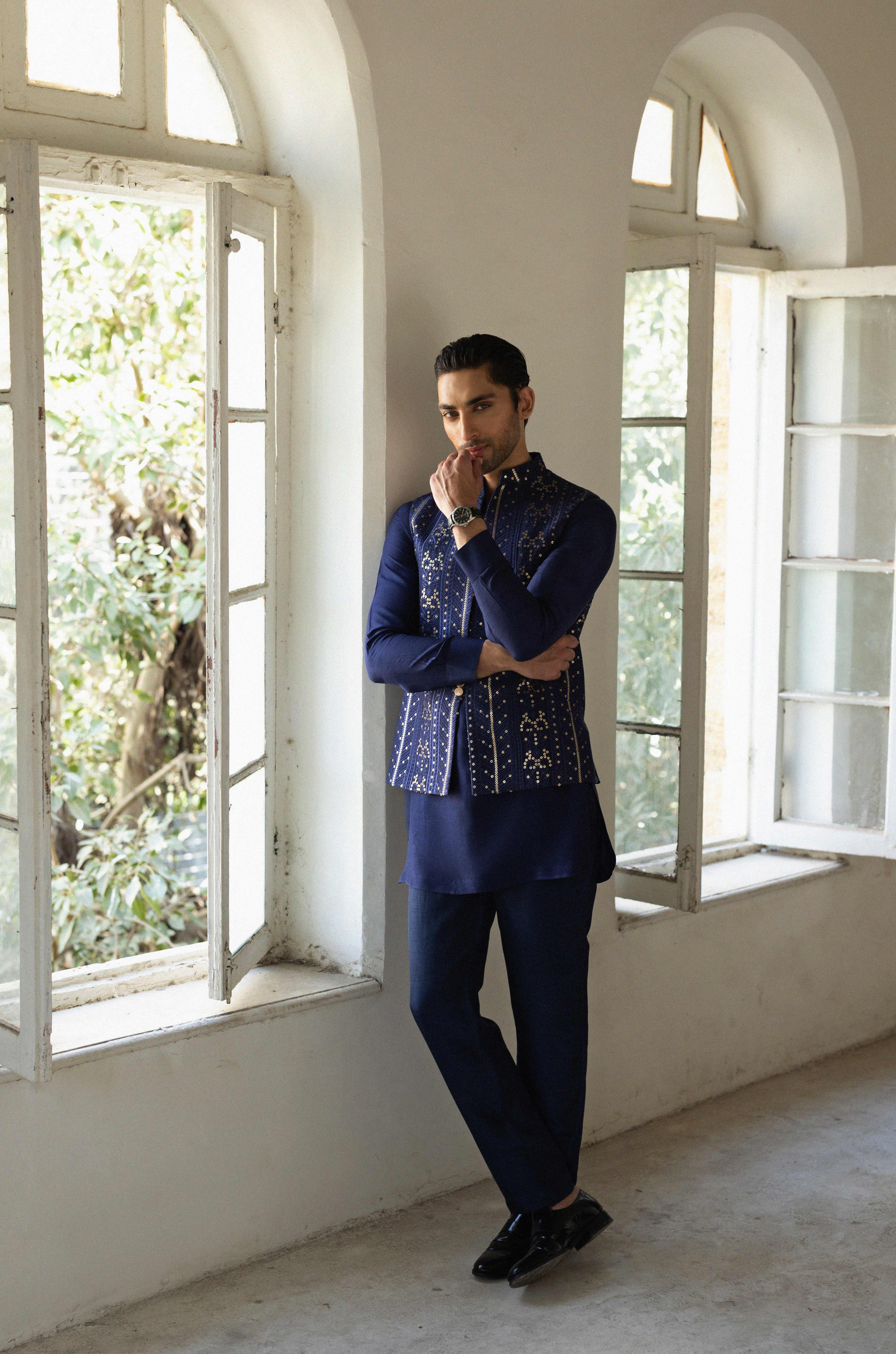 THE MIDNIGHT ORNATE VEST SET