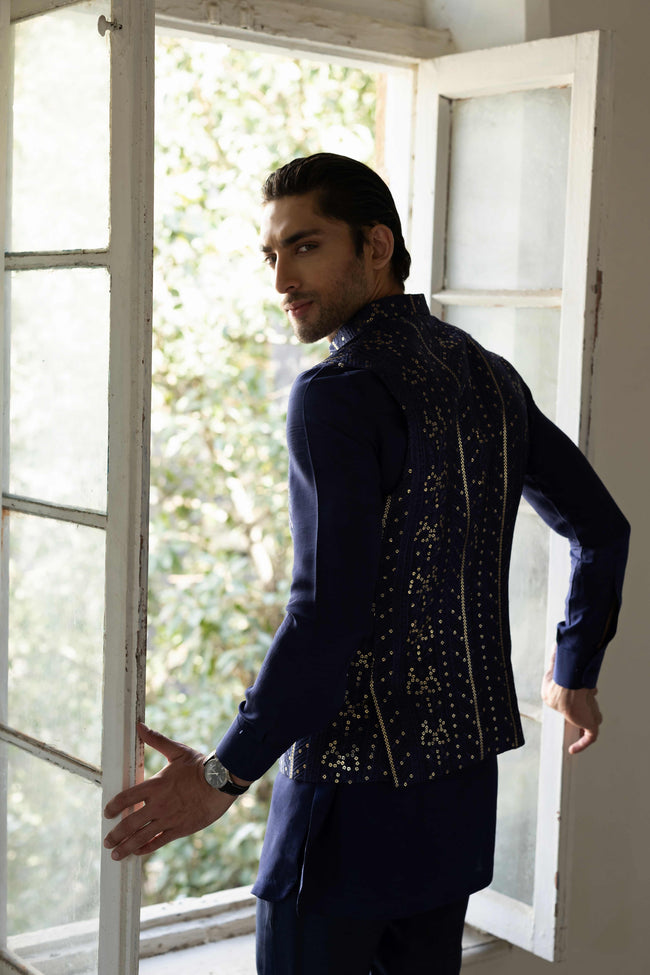 THE MIDNIGHT ORNATE VEST SET