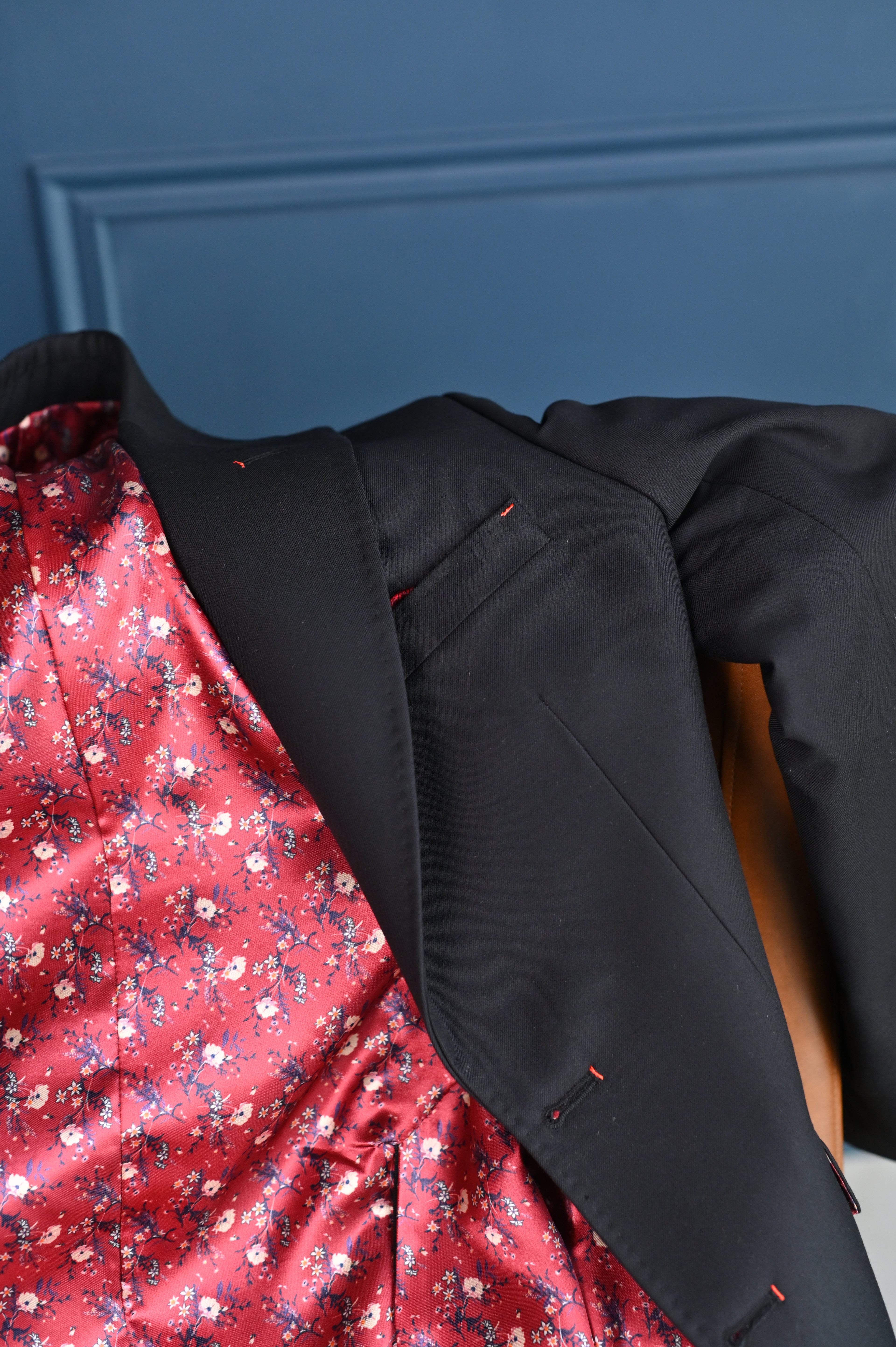 Black Suit with print inside