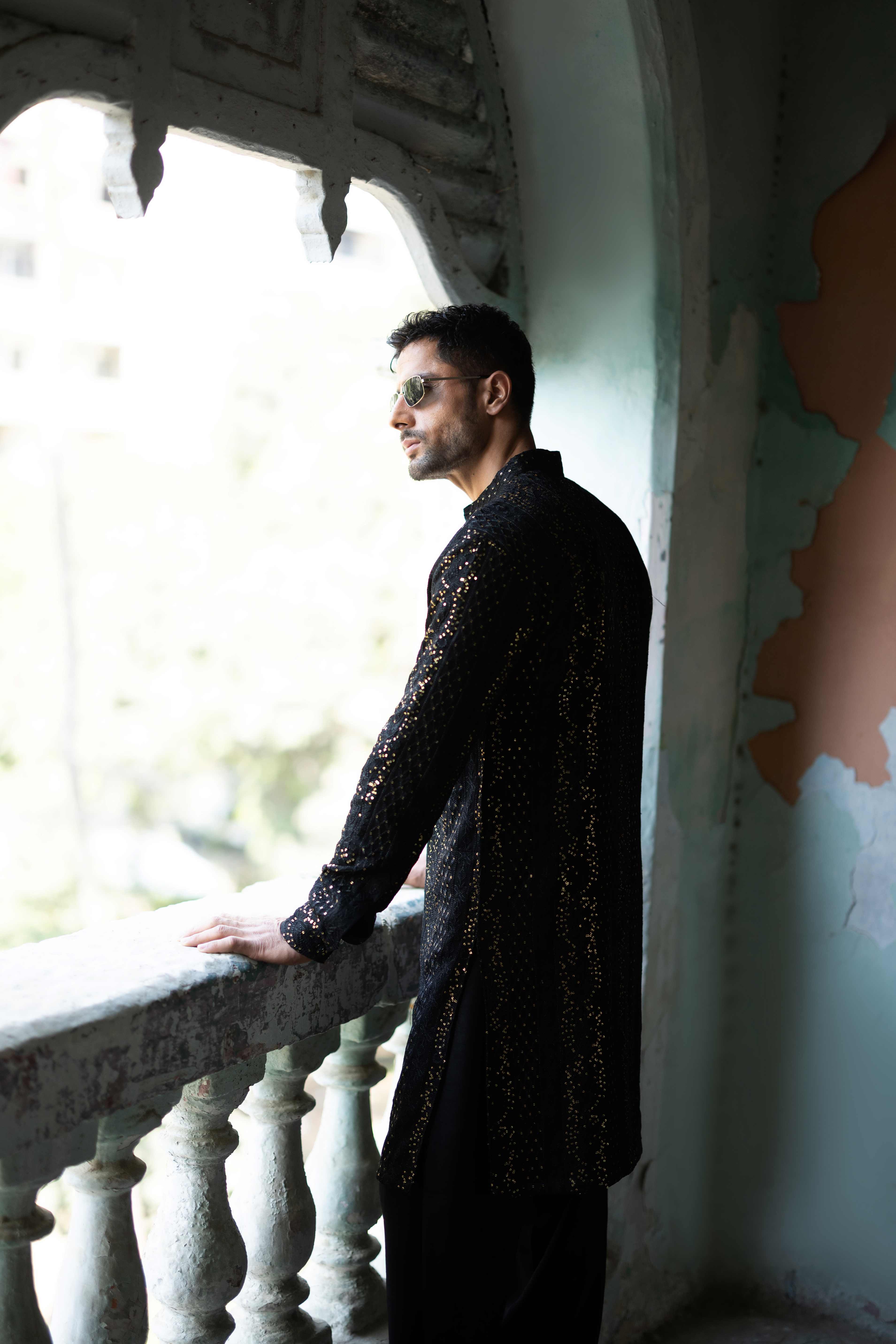 THE NOIR AURUM KURTA