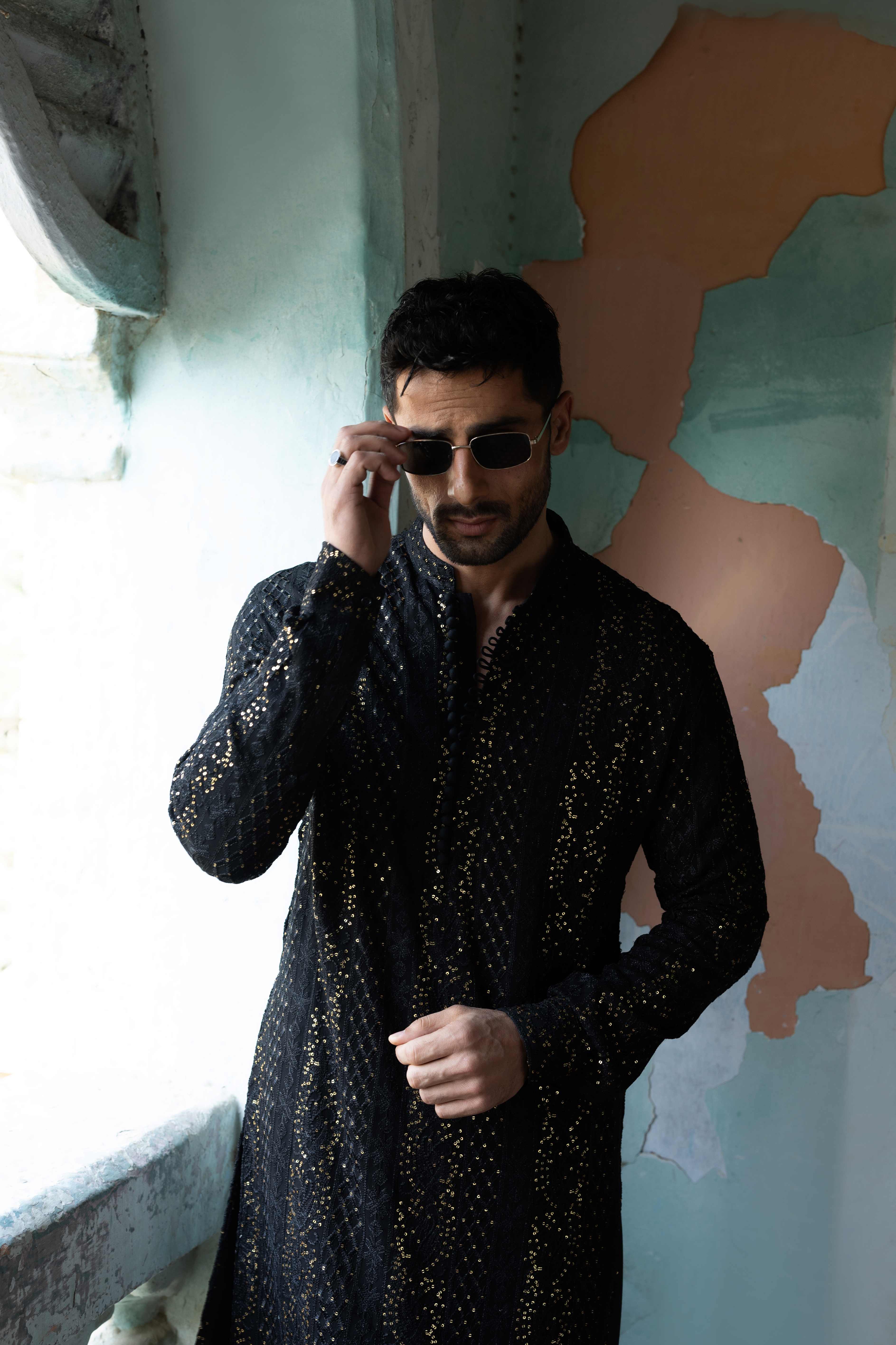 THE NOIR AURUM KURTA